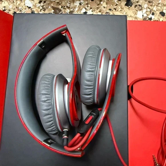 Beats Solo HD Red Special Edition Headphones - First Edition